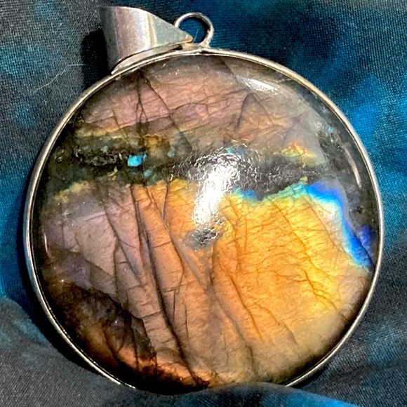 XL High Quality Bright Flash Blue Yellow PINK Labradorite 925 Gemstone Pendant - Picture 1 of 16
